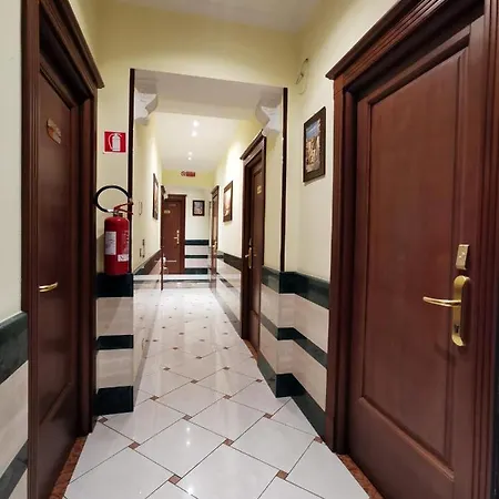 Valentino Palace 3* روما